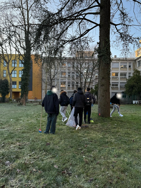 puliamo scuola foto 3