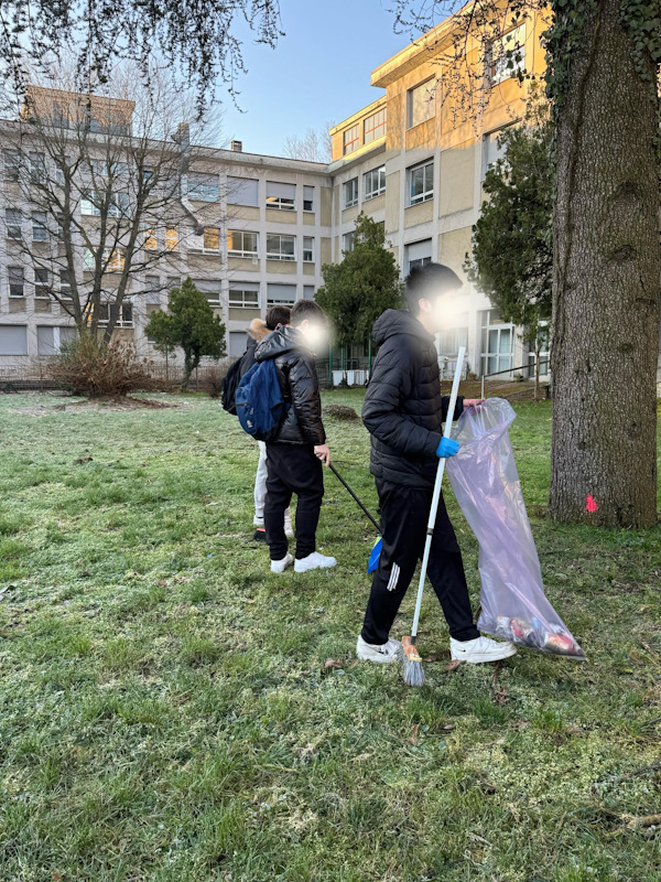 puliamo scuola foto 5